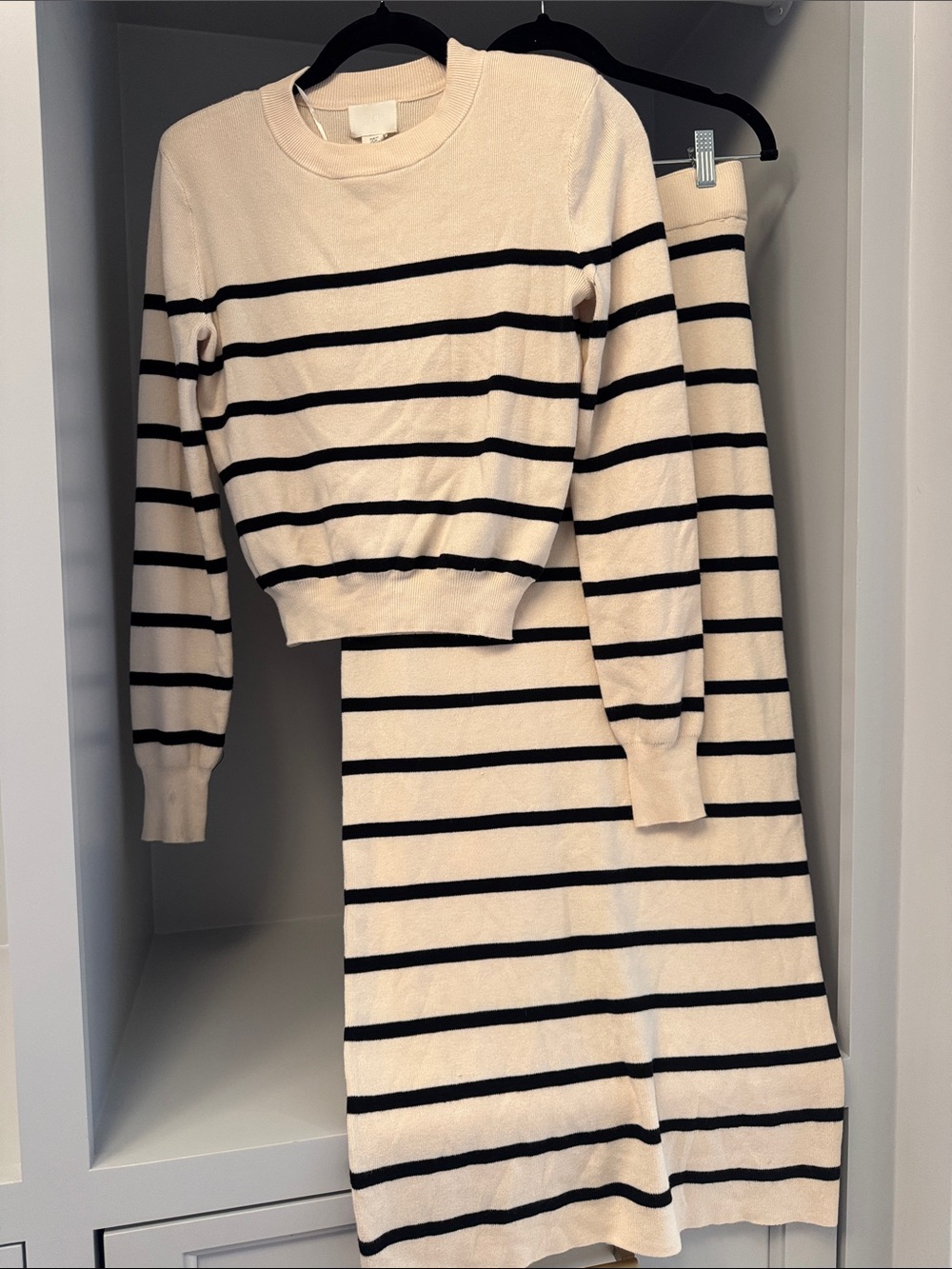 NEW NWT H&M 2 Piece Sweater Set Maxi Skirt Long Sleeved Top Black Cream Striped